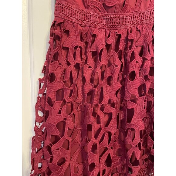 Chi Chi London Burgundy Lace Floral Midi Dress Off Shoulder Design Womens Size S - Picture 8 of 9